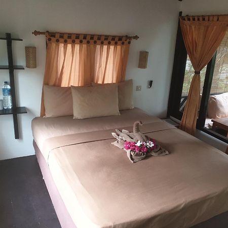 Ana Warung & Bungalows Ilhas Gili Exterior foto
