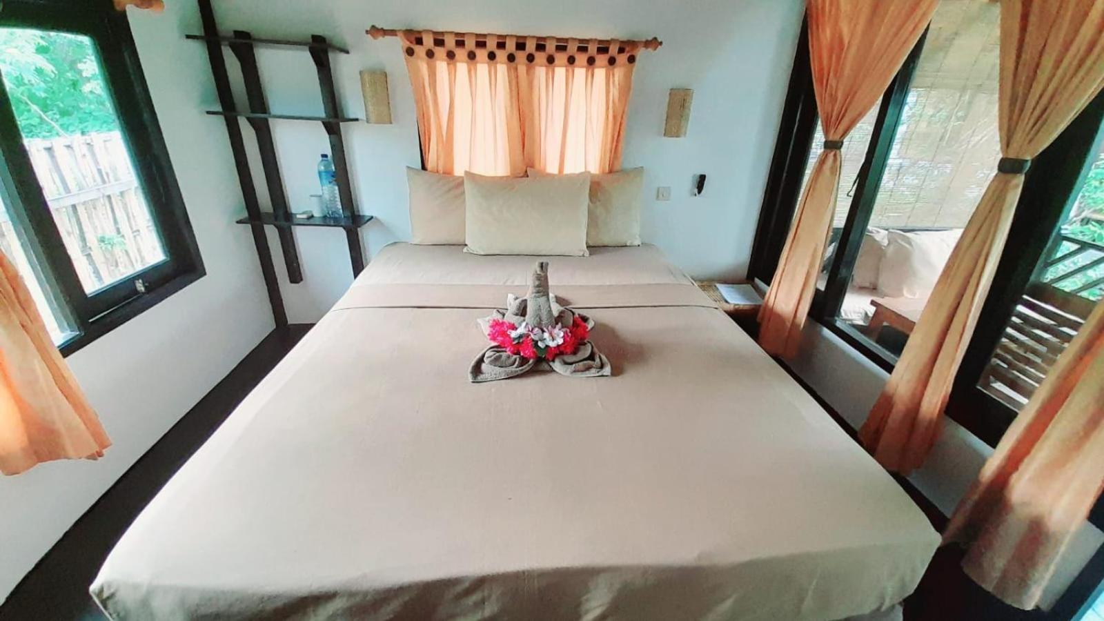 Ana Warung & Bungalows Ilhas Gili Exterior foto